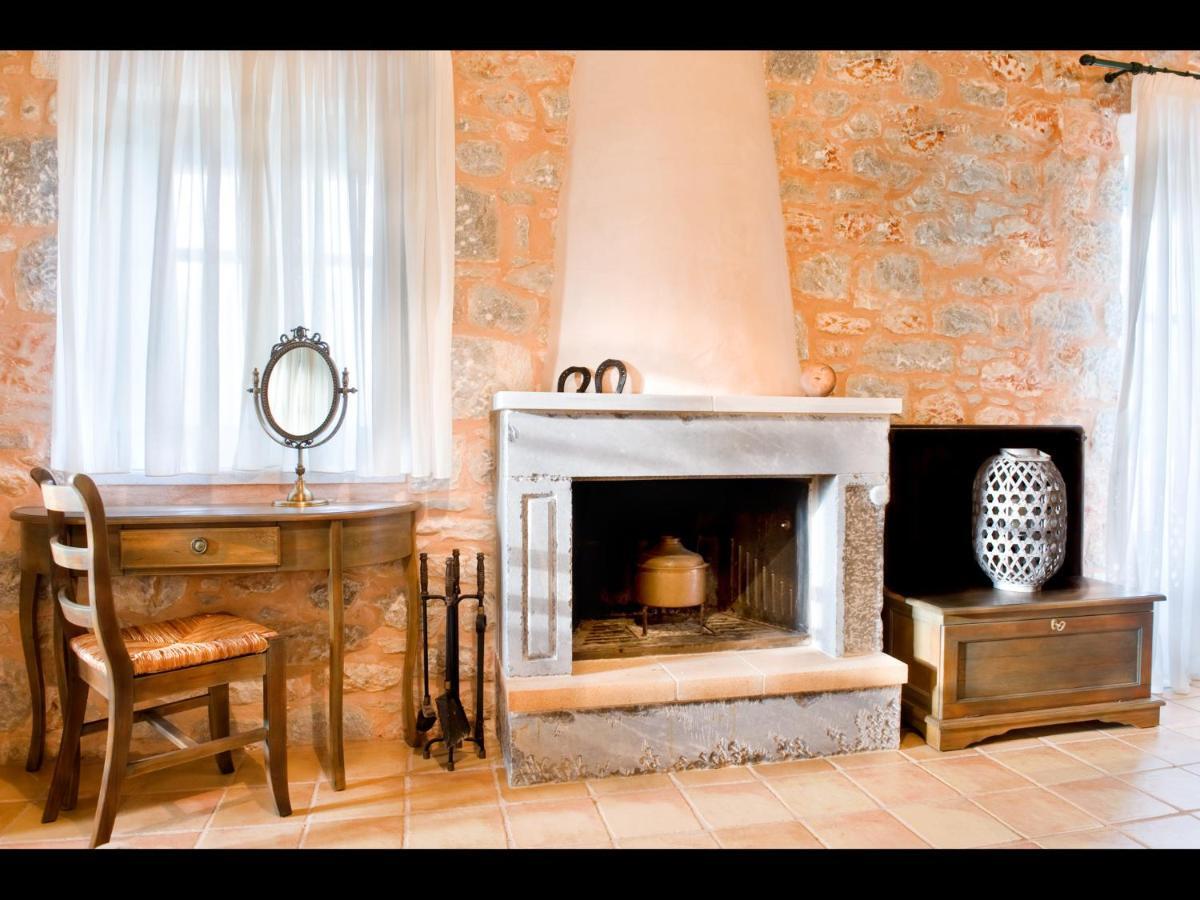 Pandora Pyrgos Dirou Quarto foto